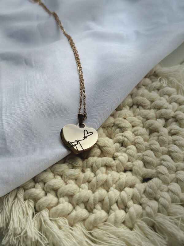 Necklace: A Love Affair